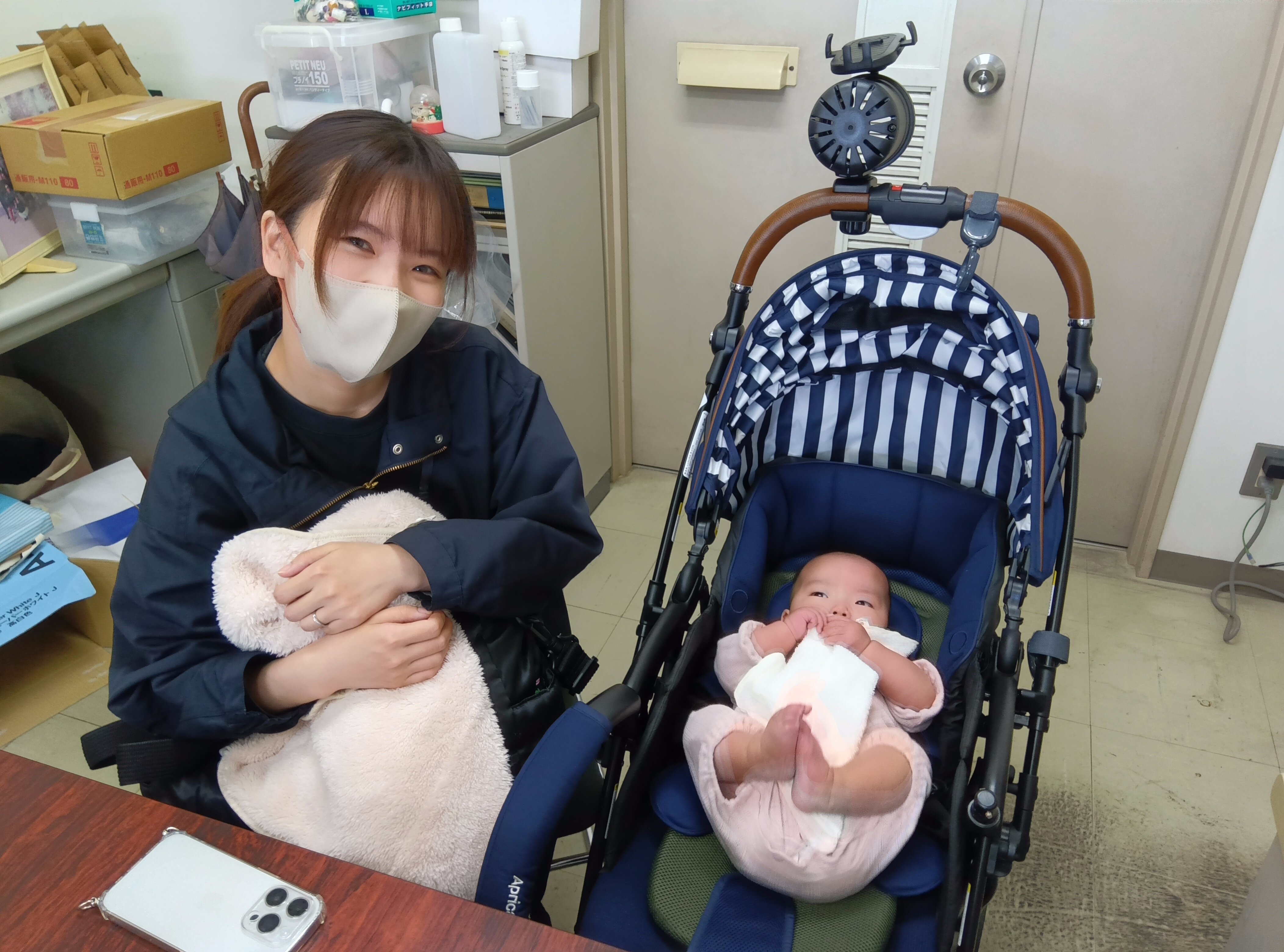 卒業生の研究室訪問